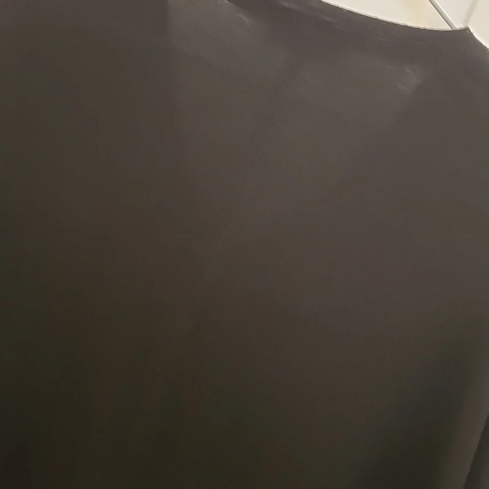 Serena Williams Black V-Neck Poncho Top - Picture 5 of 9